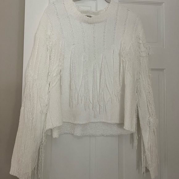 Show me ur mumu fringe sweater - Picture 2 of 4